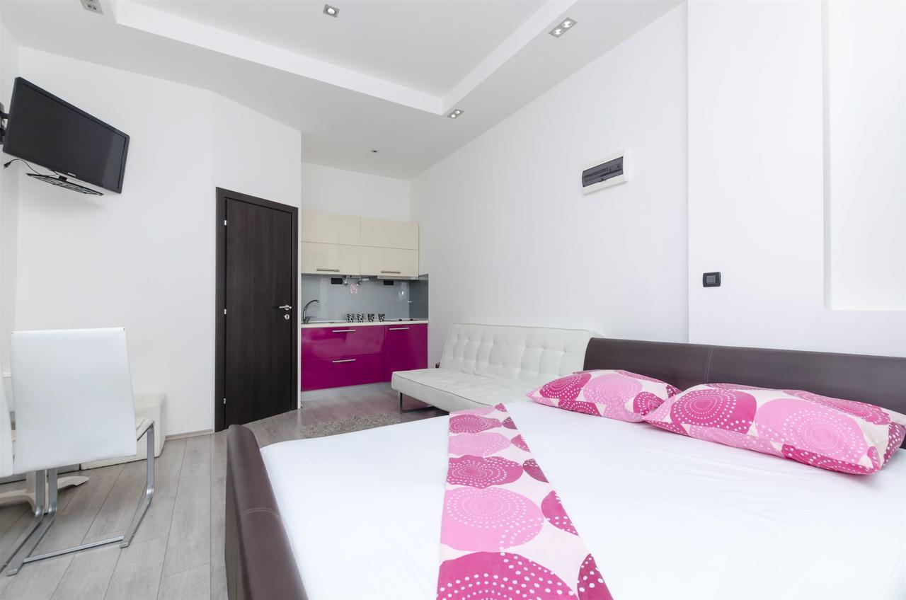 Apartment Antonela Omis Exterior photo